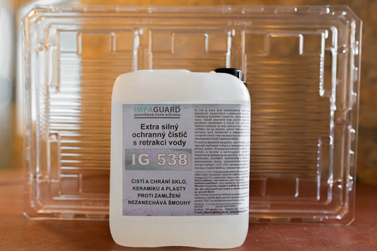 IG 538 - Extra silný ochranný čistič skel, keramiky a plastů s retrakcí vody a protizamlžujícím efektem